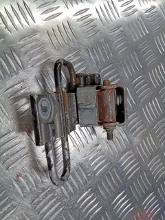 Петля двери передней правой Volkswagen Passat CC, 2010 г.