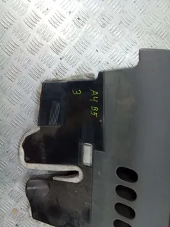 Накладка декоративная на торпедо Audi A4, 2000 г.