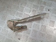 Петля капота правая Volkswagen Passat, 2001 г.