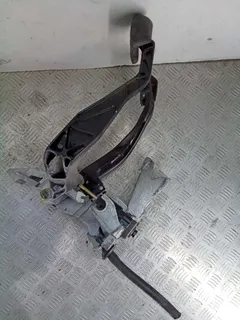 Узел педальный (блок педалей) Volkswagen Passat, 2003 г.