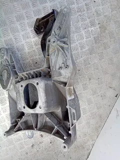 Узел педальный (блок педалей) Volkswagen Touareg, 2008 г.