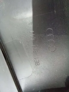 Дождевик Audi A4, 2004 г.