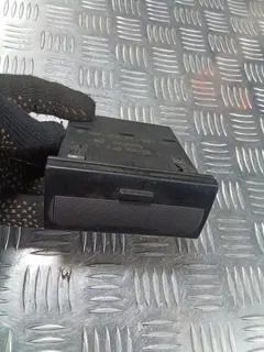Бардачок Audi A4, 1999 г.