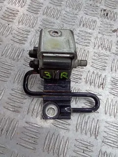 Петля двери задней правой Volkswagen Touareg, 2005 г.