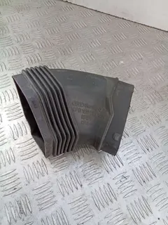 Воздуховод Audi A6, 2006 г.