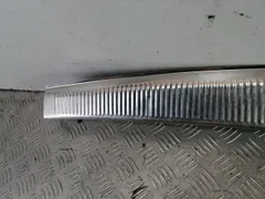 Накладка внутренняя на заднюю панель кузова Audi A6 allroad, 2004 г.