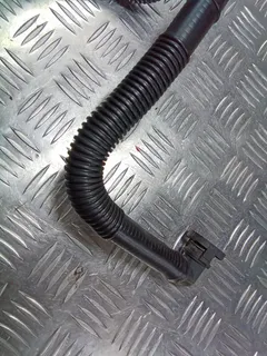 Патрубок воздушного фильтра Volkswagen Passat, 2004 г.