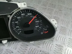 Щиток приборов (приборная панель) Audi Q7, 2007 г.