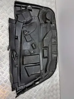 Шумоизоляция двери передней правой Audi A6, 2004 г.