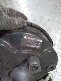 Вакуумный усилитель тормозов Audi A4, 2009 г.