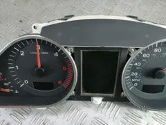 Щиток приборов (приборная панель) Audi Q7, 2007 г.