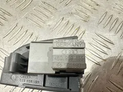 Кнопка стеклоподъемника Audi A6, 2002 г.