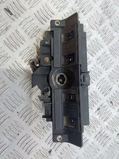 Замок багажника Audi A6, 2004 г.