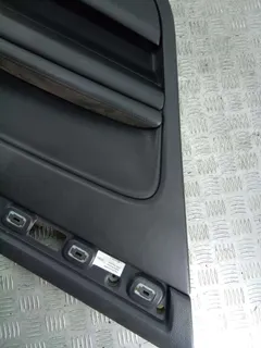 Обшивка двери задней левой (дверная карта) Volkswagen Phaeton, 2011 г.