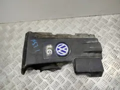 Декоративная крышка двигателя Volkswagen Passat, 2003 г.