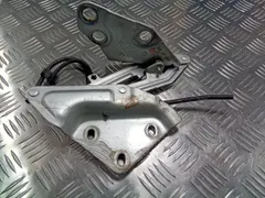 Петля капота правая Volkswagen Touareg, 2007 г.