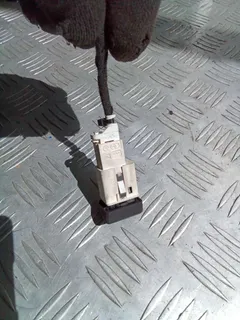 Кнопка антипробуксовочной системы (ABS/ESP) Audi A4, 2003 г.