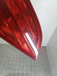 Фонарь крышки багажника левый Audi A4, 2009 г.