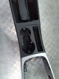 Подлокотник Audi A4, 2009 г.