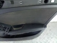 Обшивка двери передней правой (дверная карта) Audi A4, 2008 г.