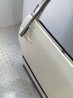 Дверь задняя правая Volkswagen Passat, 2004 г.