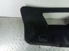 Обшивка крышки багажника Audi A8, 2005 г.