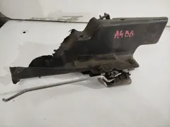 Замок двери передней правой Audi A4, 2003 г.