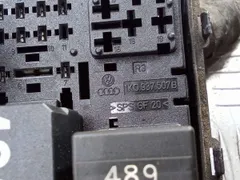 Блок реле Volkswagen Passat, 2011 г.
