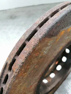 Диск тормозной передний Audi A4, 2003 г.