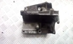 Кронштейн компрессора кондиционера Audi S6, 1999 г.