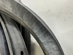 Уплотнитель двери задней правой Audi A6, 2003 г.