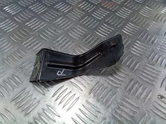Кронштейн крепления крыла переднего правого Volkswagen Passat, 2001 г.