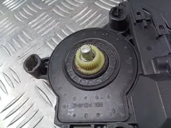 Моторчик стеклоподъемника задний правый Volkswagen Touareg, 2005 г.