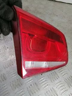 Фонарь крышки багажника левый Volkswagen Passat, 2011 г.
