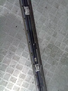 Молдинг двери задней правой Audi A6, 2009 г.