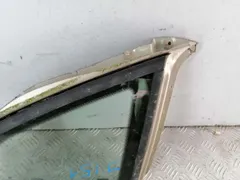 Стекло кузовное боковое правое Volkswagen Passat, 2001 г.