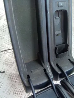 Подлокотник Audi A8, 2005 г.