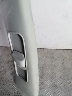 Обшивка стойки центральной правой Volkswagen Passat, 2003 г.