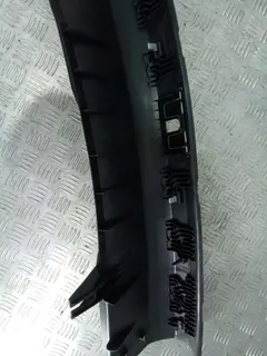 Накладка внутренняя на заднюю панель кузова Audi A4, 2008 г.