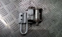 Петля двери задней правой Volkswagen Passat, 2004 г.