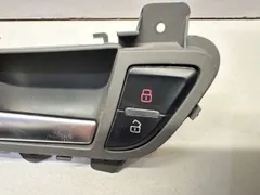 Ручка внутренняя передняя левая Audi A4, 2009 г.
