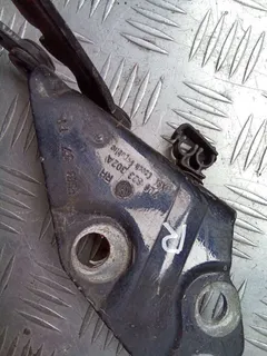 Петля капота правая Volkswagen Touareg, 2007 г.