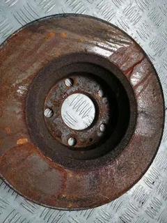 Диск тормозной передний Audi A4, 2003 г.