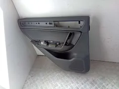 Обшивка двери задней левой (дверная карта) Volkswagen Touareg, 2011 г.