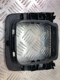 Рамка (накладка) рычага КПП Volkswagen Passat, 2010 г.