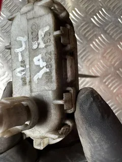 Активатор замка крышки топливного бака Audi A4, 1996 г.