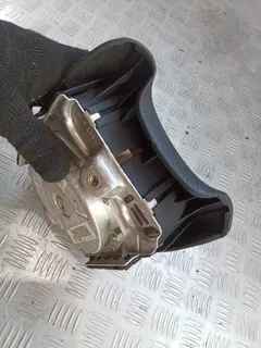 Подушка безопасности водителя Audi A6, 1996 г.