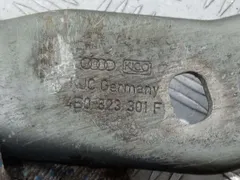 Петля капота левая Audi A8, 2007 г.