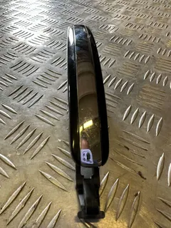 Ручка наружная передняя левая Volkswagen Phaeton, 2007 г.