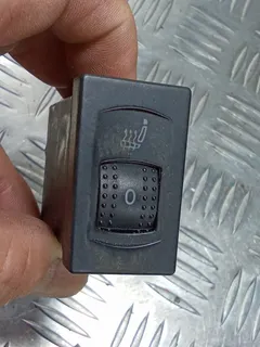 Кнопка подогрева сидений Volkswagen Passat, 2003 г.